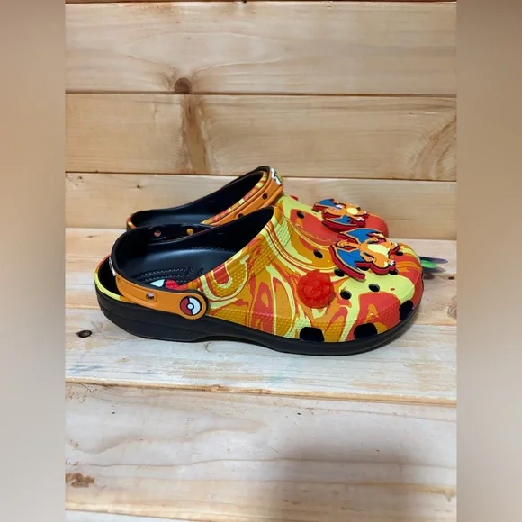 NEW Pokemon Charizard Classic Clog Crocs with Jobblitz Men's 8 / Women's 10 - Picture 2 of 6